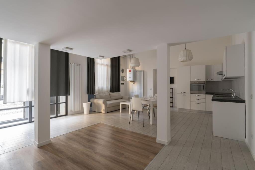 Spazioso Loft: Coldilana14 ميلان المظهر الخارجي الصورة